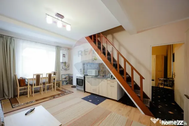 De vânzare apartament 4 camere, Ultracentral - Piața Ra...