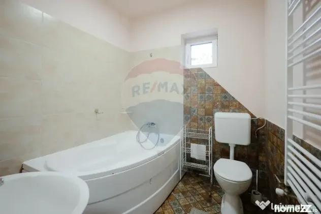 De vânzare apartament 4 camere, Ultracentral - Piața Ra...
