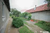 De vânzare casă cu 3 camere și teren 3205 mp în Sânn...