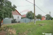 De vânzare casă cu 3 camere și teren 3205 mp în Sânn...