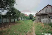 De vânzare casă cu 3 camere și teren 3205 mp în Sânn...