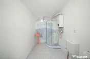 De vânzare casă cu 3 camere și teren 3205 mp în Sânn...