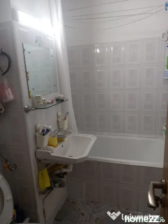 Apartament 2 camere de vanzare, 50.28 mp, semimobilat, Ploie - Ploiesti (Prahova)
