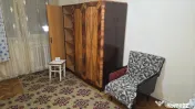 Vand apartament cu 3 camere decomandat Deva, zona George Enescu etaj 1 