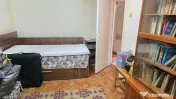 Vand apartament cu 3 camere decomandat Deva, zona George Enescu etaj 1 