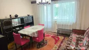 Vand apartament cu 3 camere decomandat Deva, zona George Enescu etaj 1 
