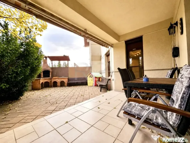 Vila P+1E+M, teren 482mp, barbecue, 2 locuri parcare