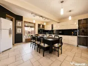 Vila P+1E+M, teren 482mp, barbecue, 2 locuri parcare