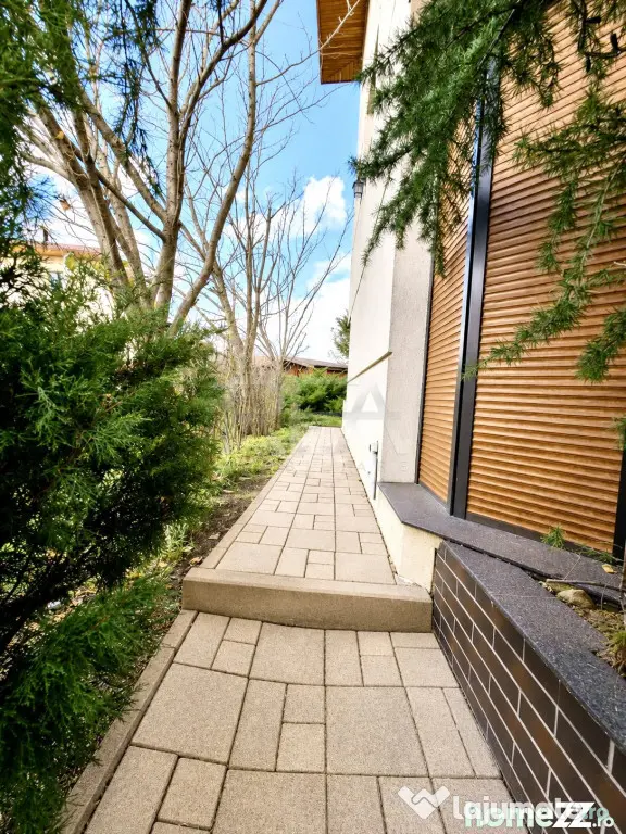 Vila P+1E+M, teren 482mp, barbecue, 2 locuri parcare