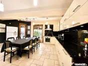 Vila P+1E+M, teren 482mp, barbecue, 2 locuri parcare