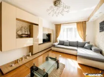 Apartament luminos cu 2 camere decomandate, Rasnov, Brasov.