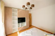 Apartament luminos cu 2 camere decomandate, Rasnov, Brasov. 