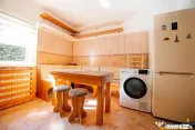 Apartament luminos cu 2 camere decomandate, Rasnov, Brasov. 