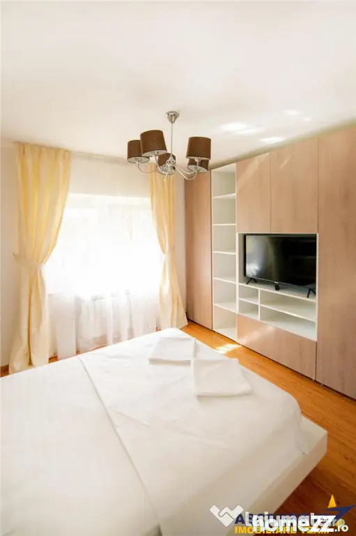 Apartament luminos cu 2 camere decomandate, Rasnov, Brasov.