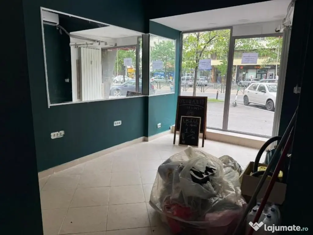 Zona Calea Moșilor sp 40 mp stradal