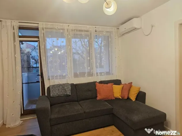 De inchiriat apartament cu 3 camere Tiglina 1, 520 euro