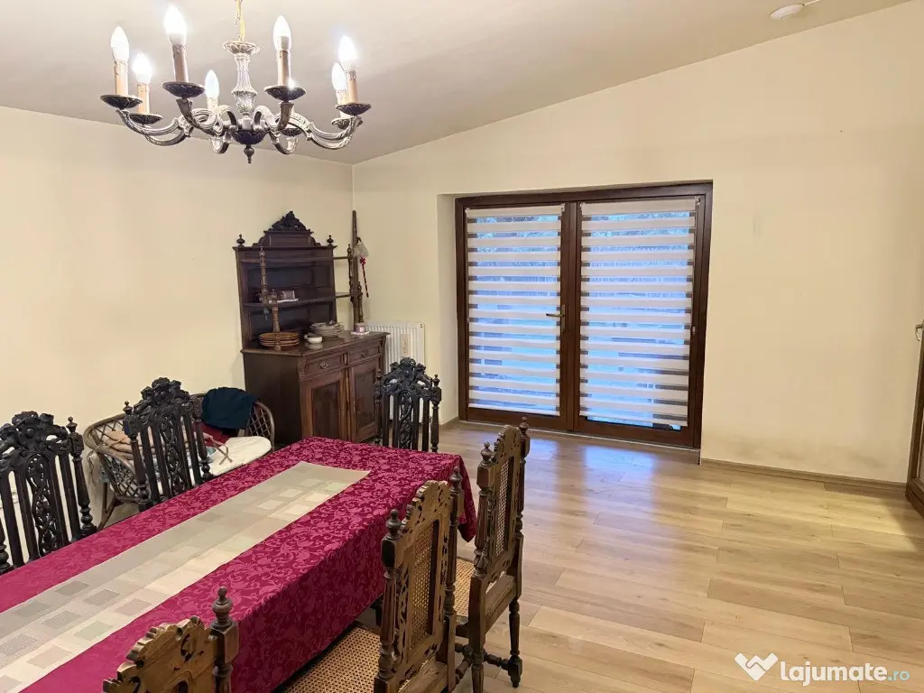 Vand casa 5 camere in Cruceni 15 min de Arad
