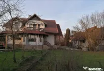 Casă individuală, mansardă, garaj, curte privată, 290 mp