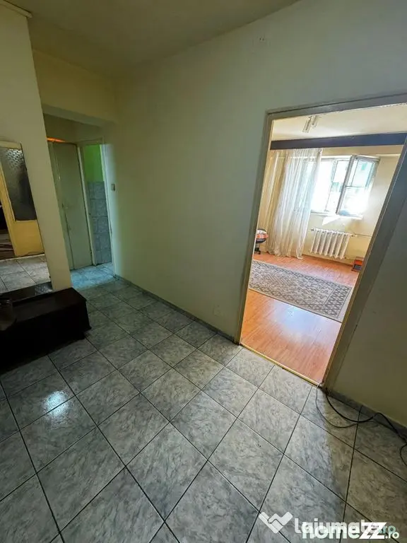 Apartament 2camere decomandat-zona Capitol