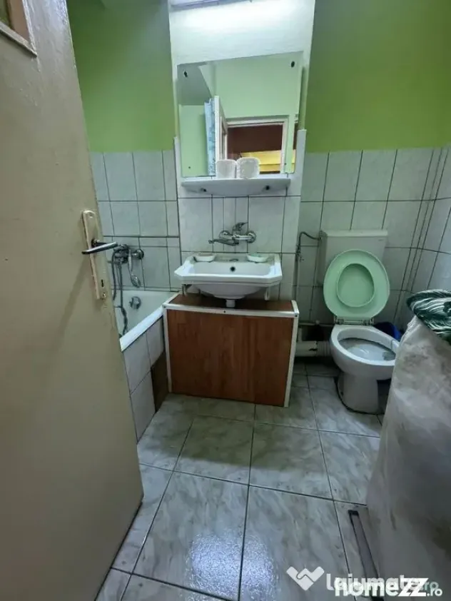 Apartament 2camere decomandat-zona Capitol