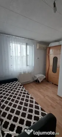 Apartament 3 camere str. Crizantemelor, Rahova