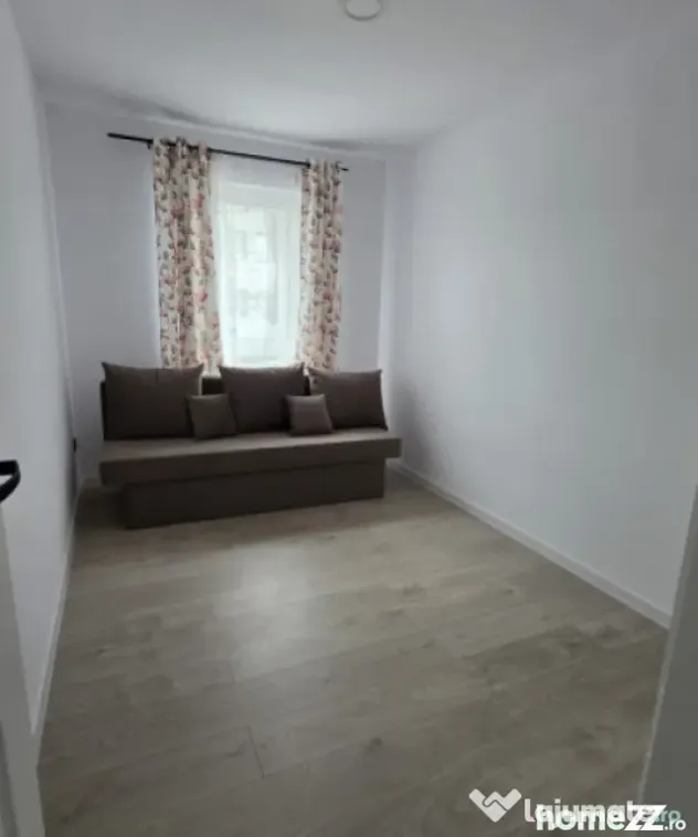 Apartament 3 camere, 64 mp, parcare privată, zona Orașul V