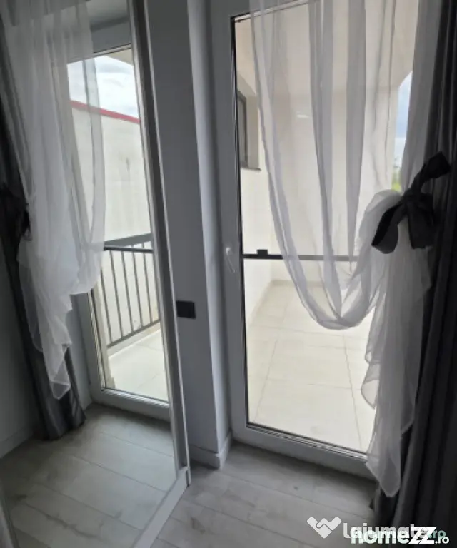 Apartament 3 camere, 64 mp, parcare privată, zona Orașul V
