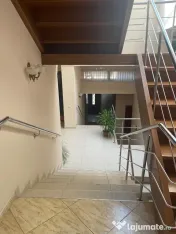 Vilă de lux spatiu de vânzare zona Titan Parcul Teilor Ozana 