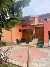Vilă de lux spatiu de vânzare zona Titan Parcul Teilor Ozana 