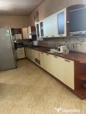 Vilă de lux spatiu de vânzare zona Titan Parcul Teilor Ozana 