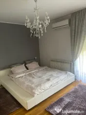 Vilă de lux spatiu de vânzare zona Titan Parcul Teilor Ozana 