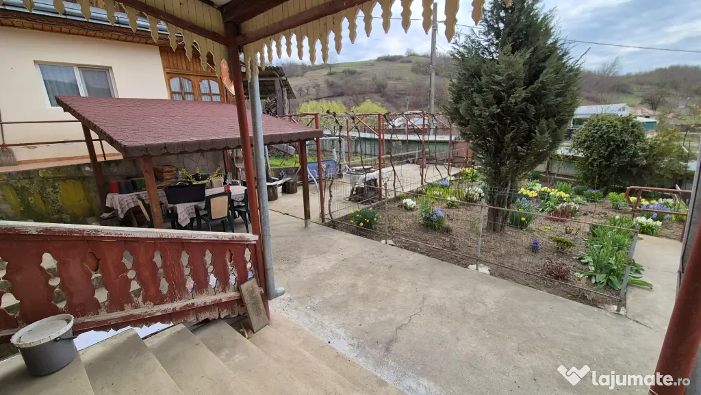 Casa de locuit 125 mp cu teren 1500 mp Motoseni-Bacau