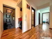 Apartament 3 camere decomandat bucatarie inchisa 2 bai Pa... 