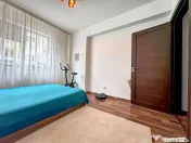 Apartament 3 camere decomandat bucatarie inchisa 2 bai Pa... 