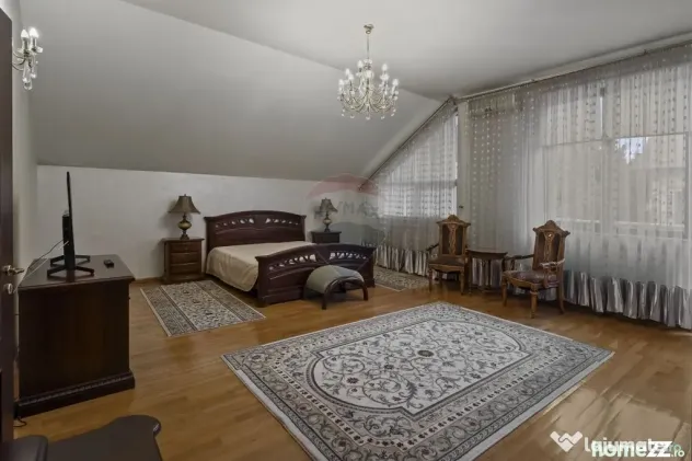 Casă / Vilă cu 6 camere de închiriat în zona Nord