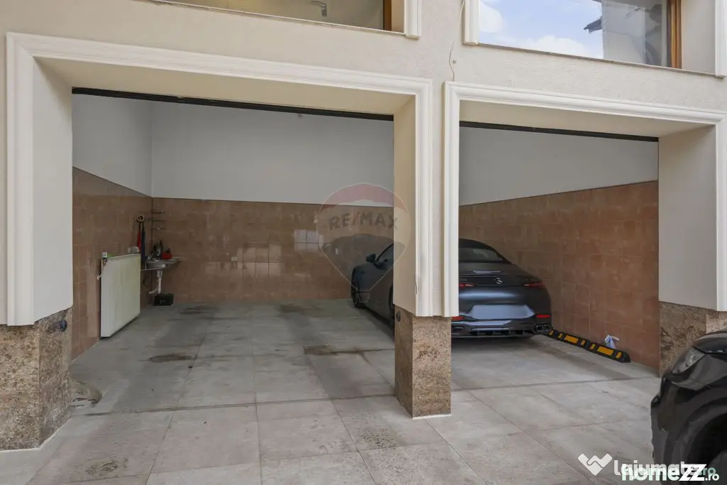 Casă / Vilă cu 6 camere de închiriat în zona Nord