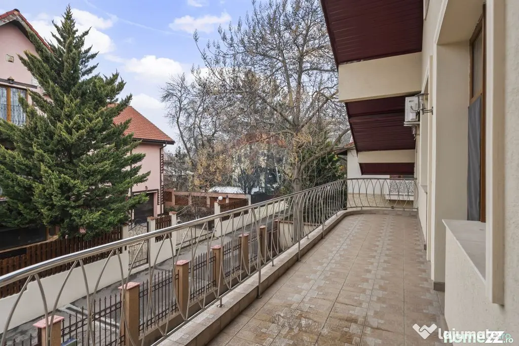 Casă / Vilă cu 6 camere de închiriat în zona Nord