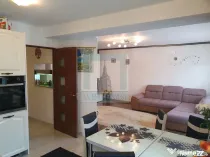 Apartament decomandat, 4 camere, etaj 1/ 4 , cartier Noua