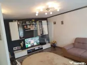 Apartament decomandat, 4 camere, etaj 1/ 4 , cartier Noua