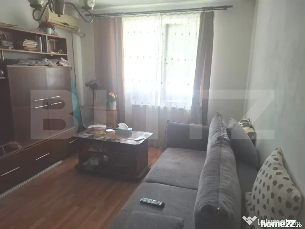 Apartament de vanzare, 57 mp, zona Central Găești
