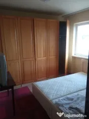 Apartament 3 camere, 350 euro, etaj3/4, cartier Valea Rosie 