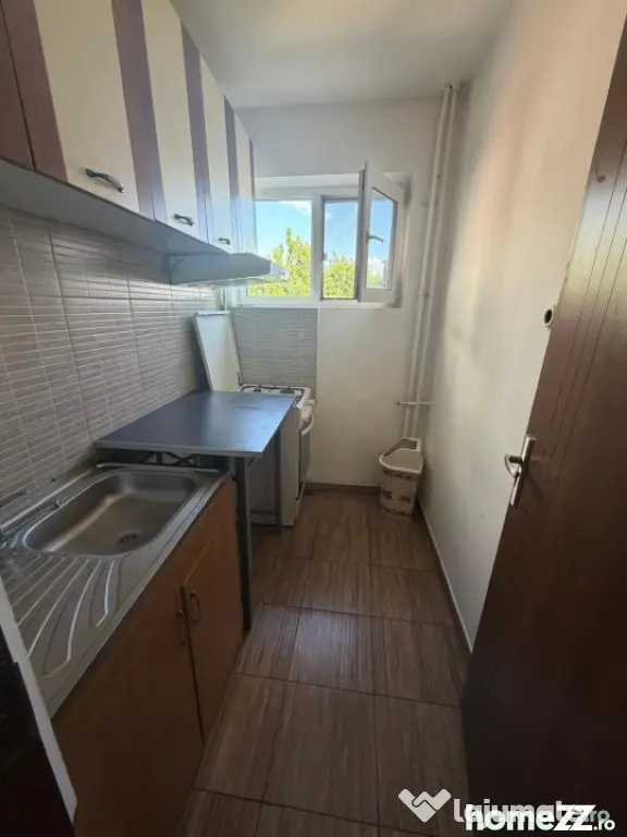 Apartament 3 camere, 52 mp, etaj3/4, cartier Valea Rosie
