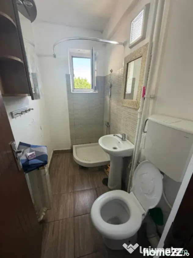 Apartament 3 camere, 52 mp, etaj3/4, cartier Valea Rosie