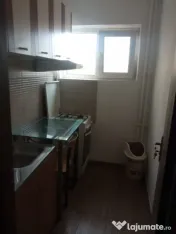 Apartament 3 camere, 350 euro, etaj3/4, cartier Valea Rosie 