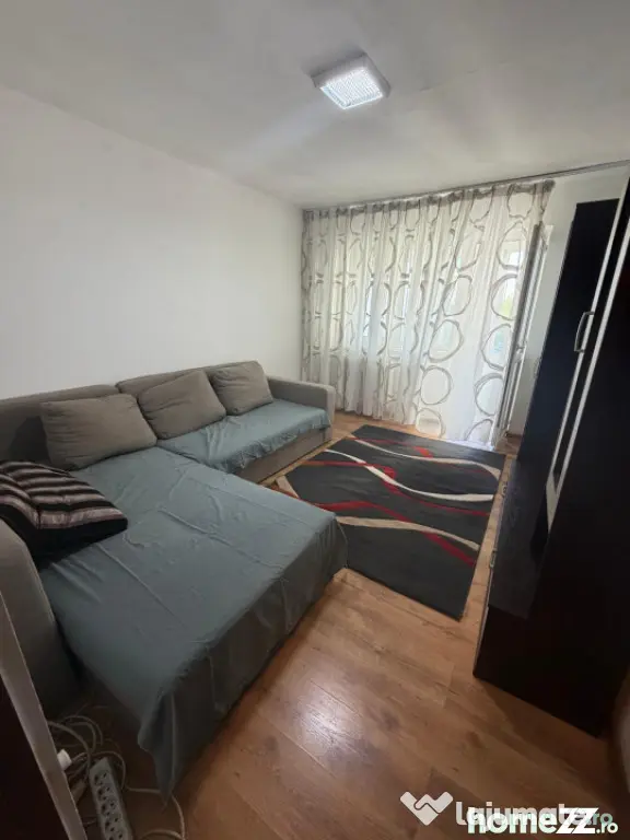 Apartament 3 camere, 52 mp, etaj3/4, cartier Valea Rosie