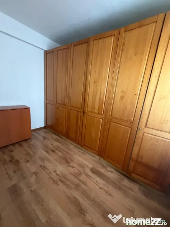 Apartament 3 camere, 52 mp, etaj3/4, cartier Valea Rosie