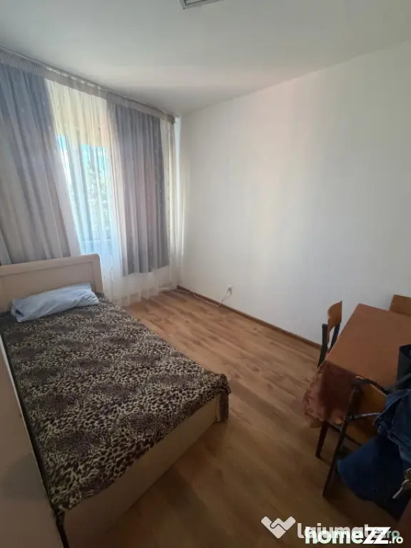 Apartament 3 camere, 52 mp, etaj3/4, cartier Valea Rosie