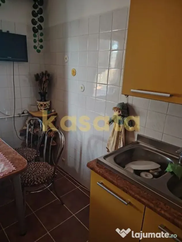 2 Camere Aviatiei