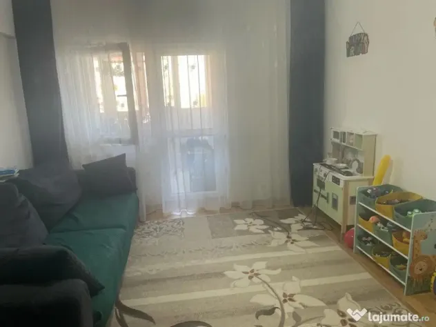 Apartament 3 camere zona NOUA