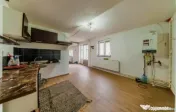 Casă Şeitin, Locuință + spațiu comercial + mansardă, centru